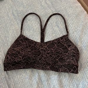 Lululemon sports bra size 8